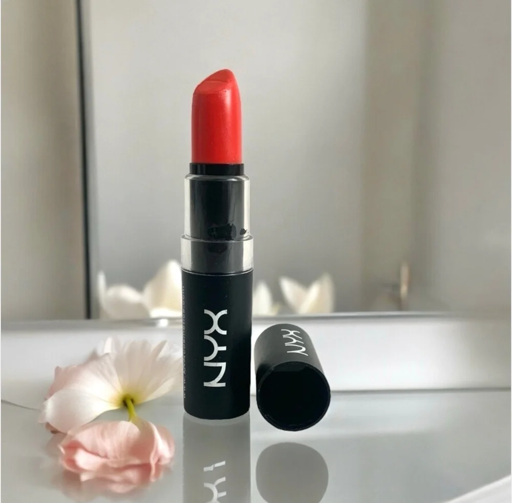 NYX Matte Long Lasting Lipstick Indie Flick MLS05 Display Item